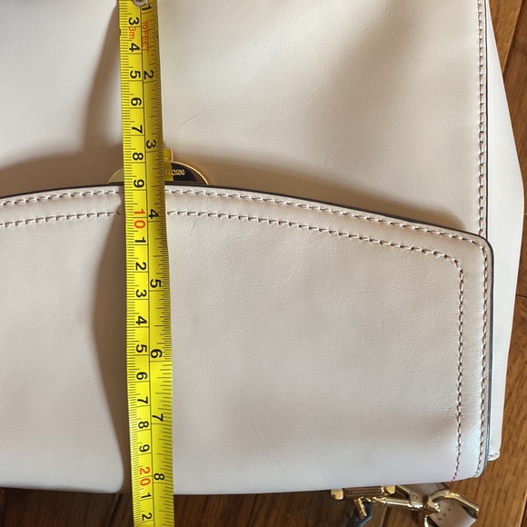 Michael Kors Blush Leather Handbag very good condition Medium - Picture 9 of 10